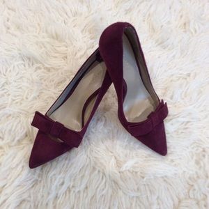 Ann Taylor Odette Suede Pumps with Bows